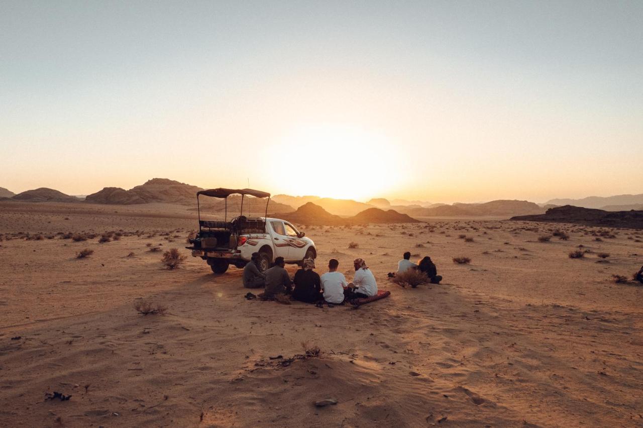 Bedouin Host Camp& With Tour Hotell Wadi Rum Eksteriør bilde